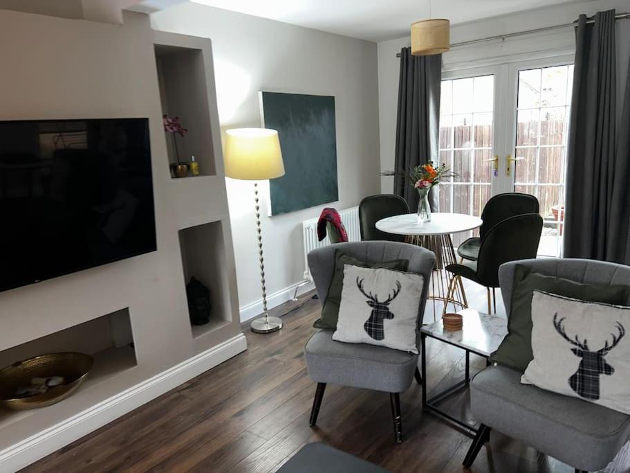 15 Min Drive To Airport 20 Min To Loch Lomond And City Center Old Kilpatrick Exterior photo