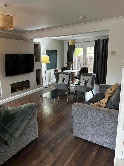 15 Min Drive To Airport 20 Min To Loch Lomond And City Center Old Kilpatrick Exterior photo